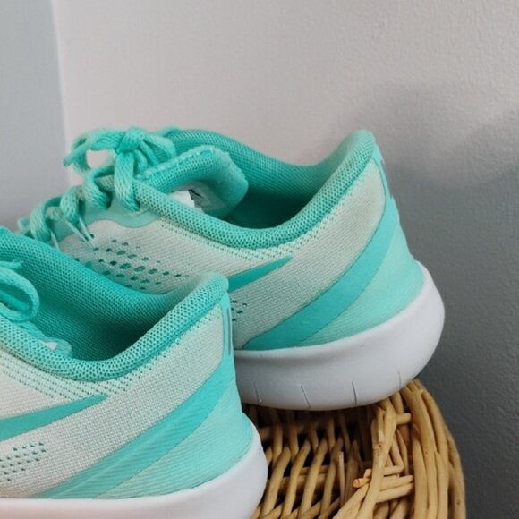 Nike Free Run Running Shoes Big Kid Youth Mint Green Sneakers Size 6 Y Athletic - Picture 4 of 13